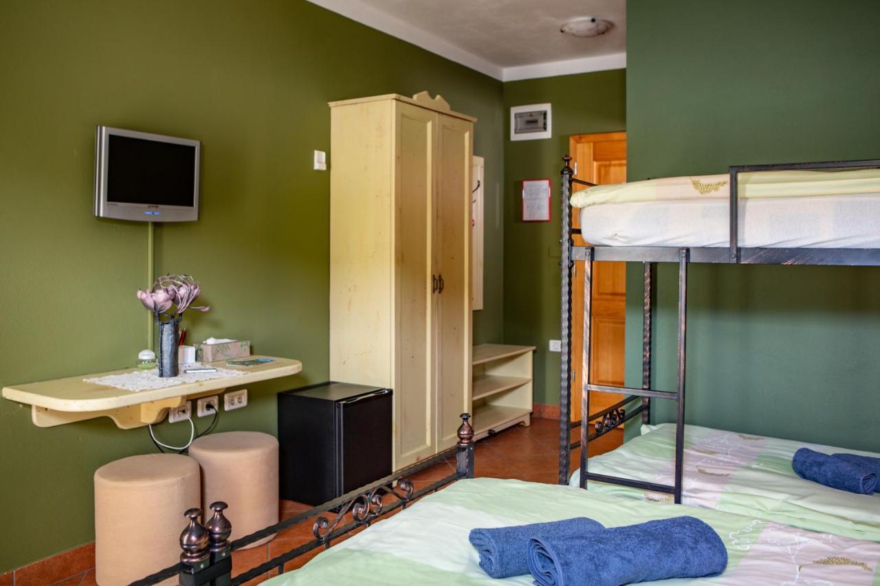פיבקה Rooms Herman מראה חיצוני תמונה
